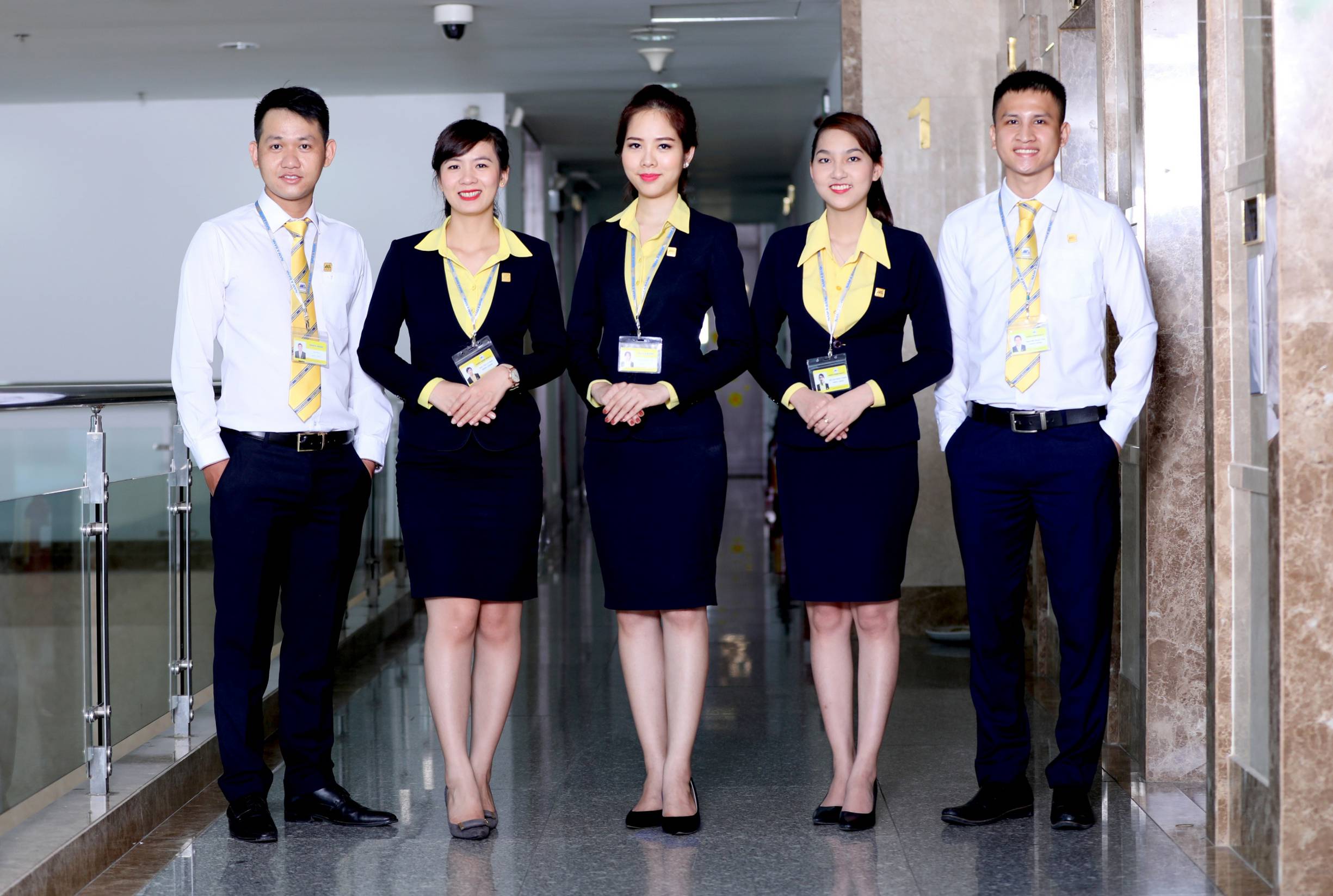 Mặc đồng phục nơi có môi trường làm việc chuyên nghiệp