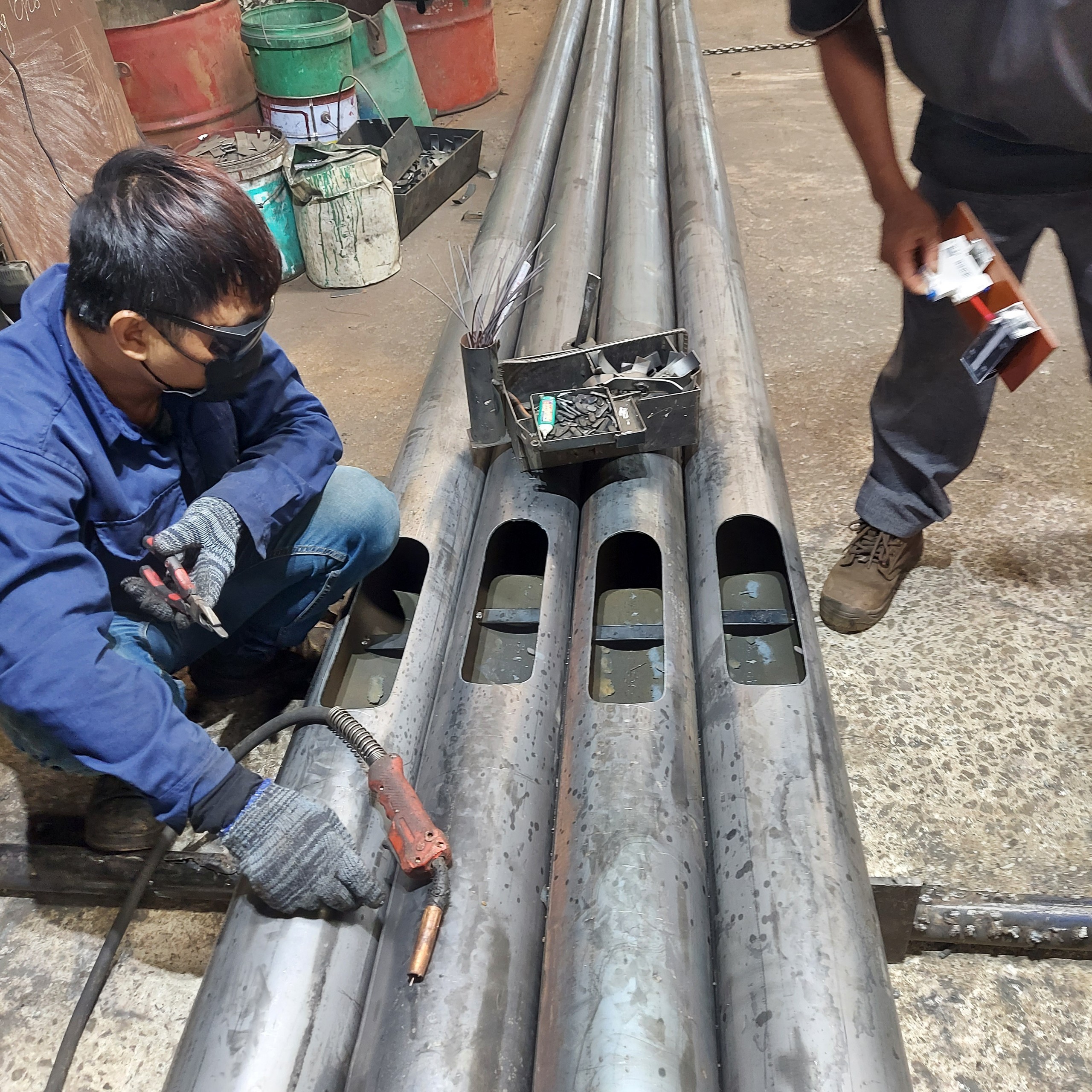 trụ đèn chiếu sáng