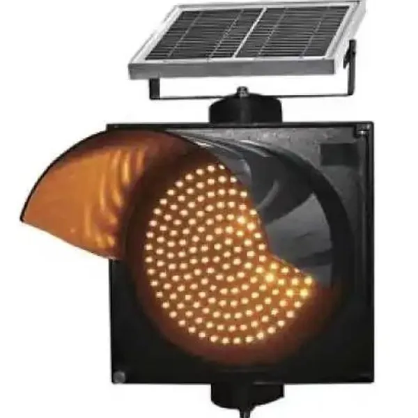 Trụ Đèn Chớp Vàng Năng Lượng Mặt Trời
