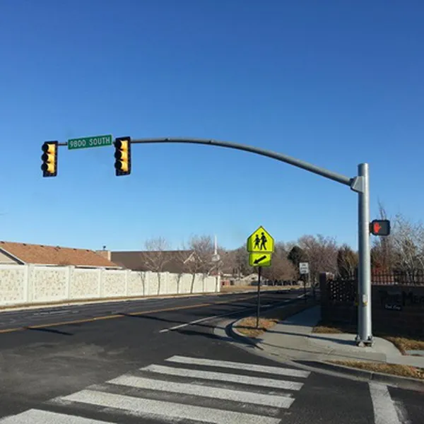 Trụ  đèn THGT 01