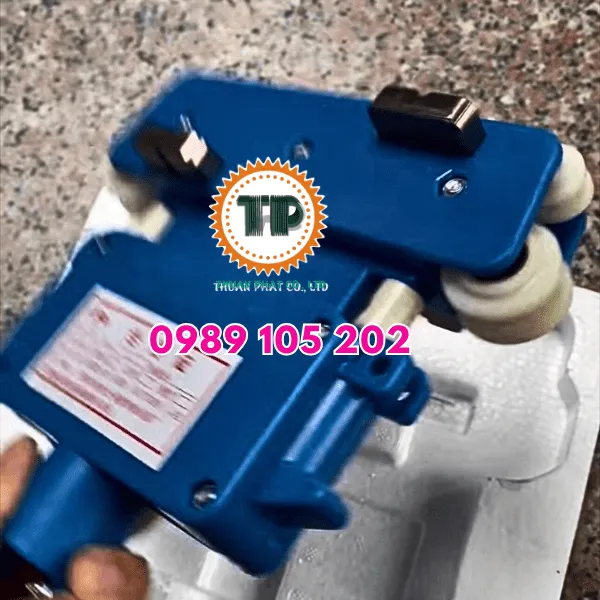 Chổi điện ray hộp kín