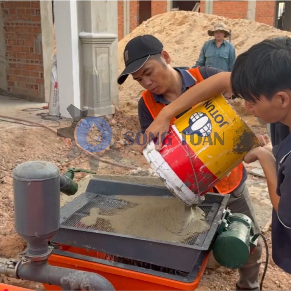 BÀN GIAO MÁY PHUN VỮA PISTON ST-5011: GIẢI PHÁP THI CÔNG TOÀN DIỆN CHO CÔNG TRÌNH LỚN