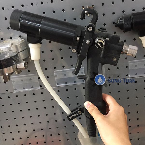 sung may phun son tinh dien uot