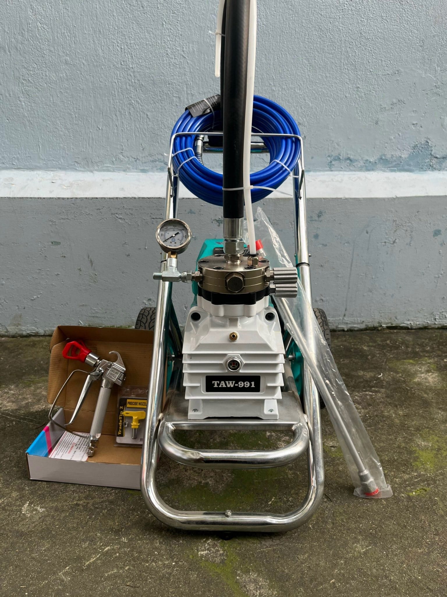 máy phun sơn dầu