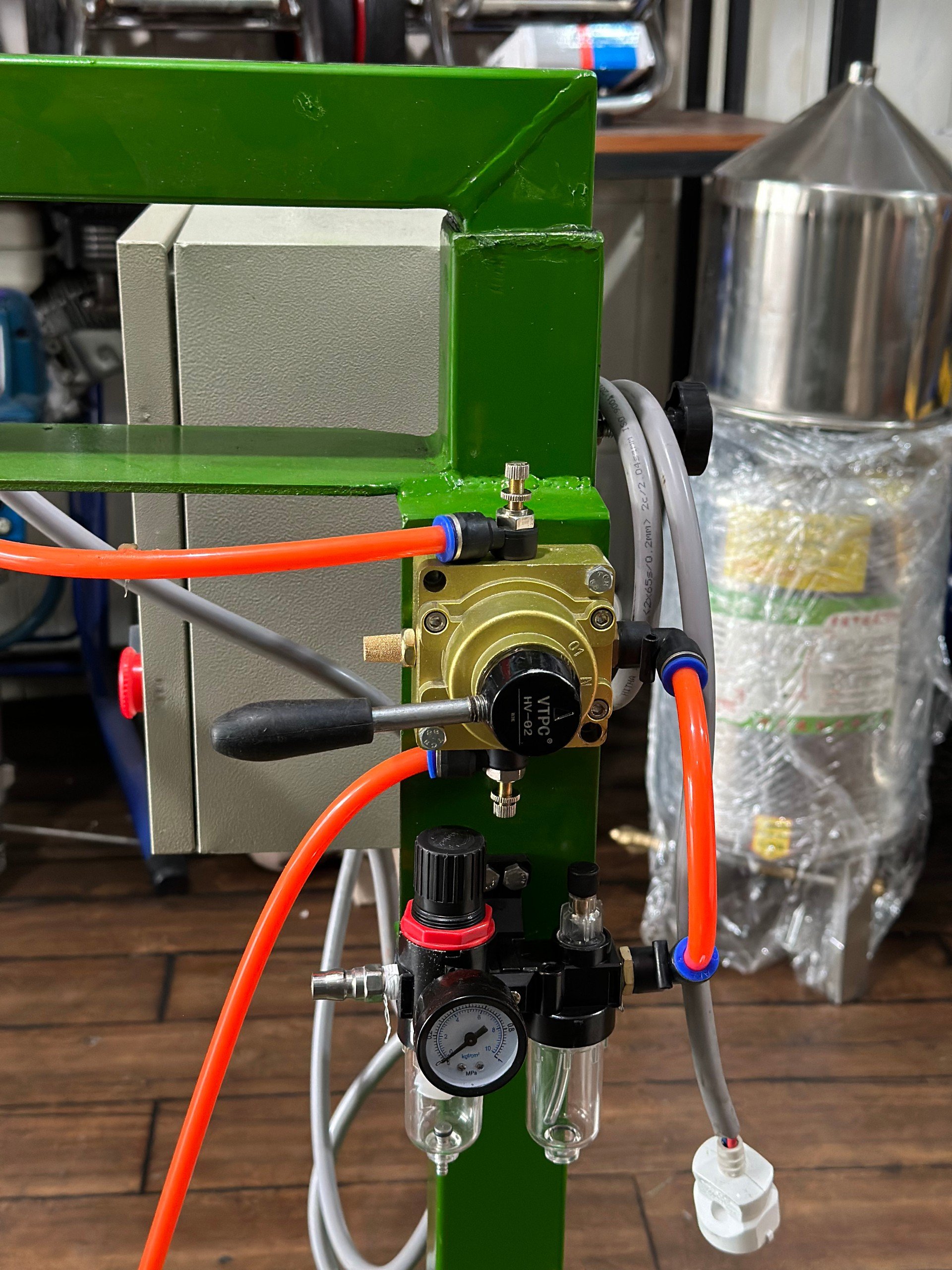 can gat cua may khuay son