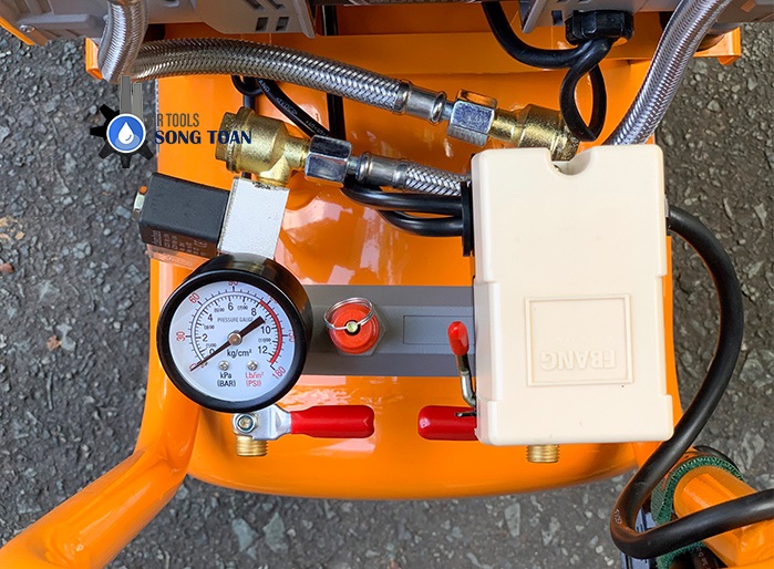 máy nén khí 4hp cam 5