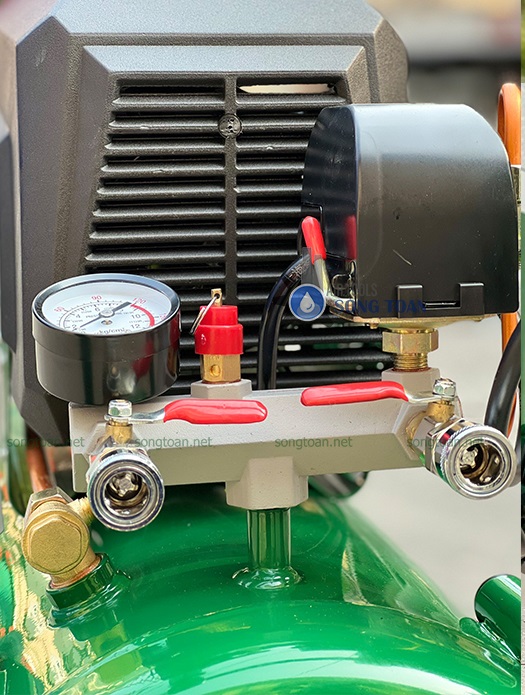 máy nén khí 5 hp dekton 4