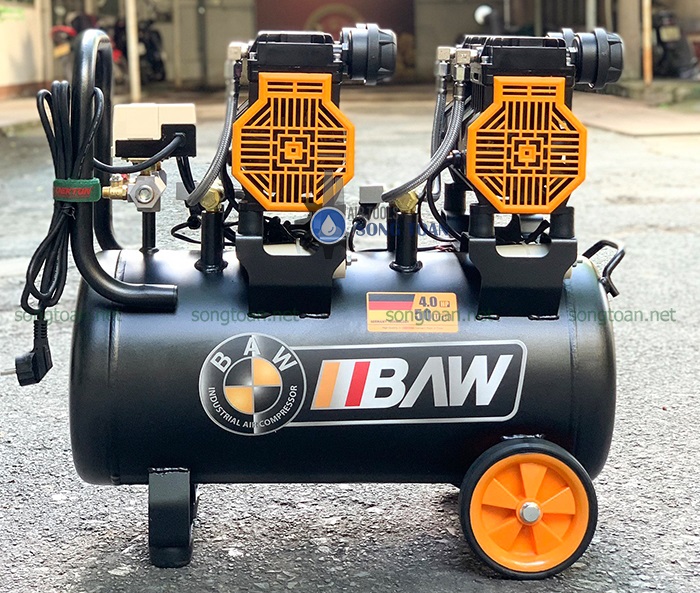 máy nén khí công suất 4hp đen