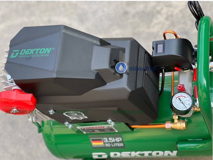 máy nén khí 3.5hp xanh 2