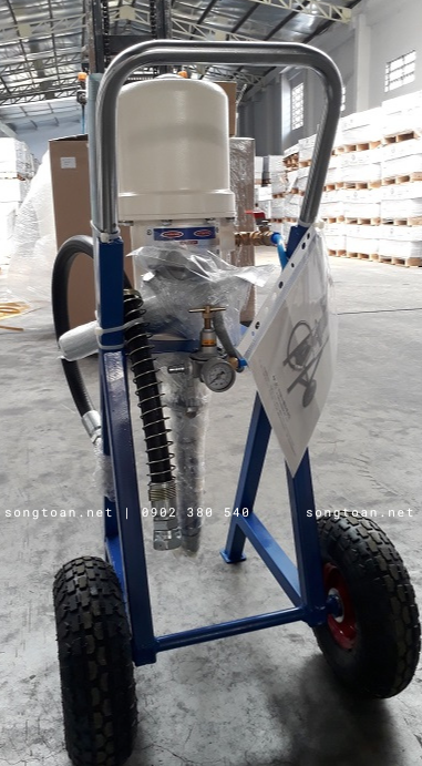 máy phun sơn dầu atech handok