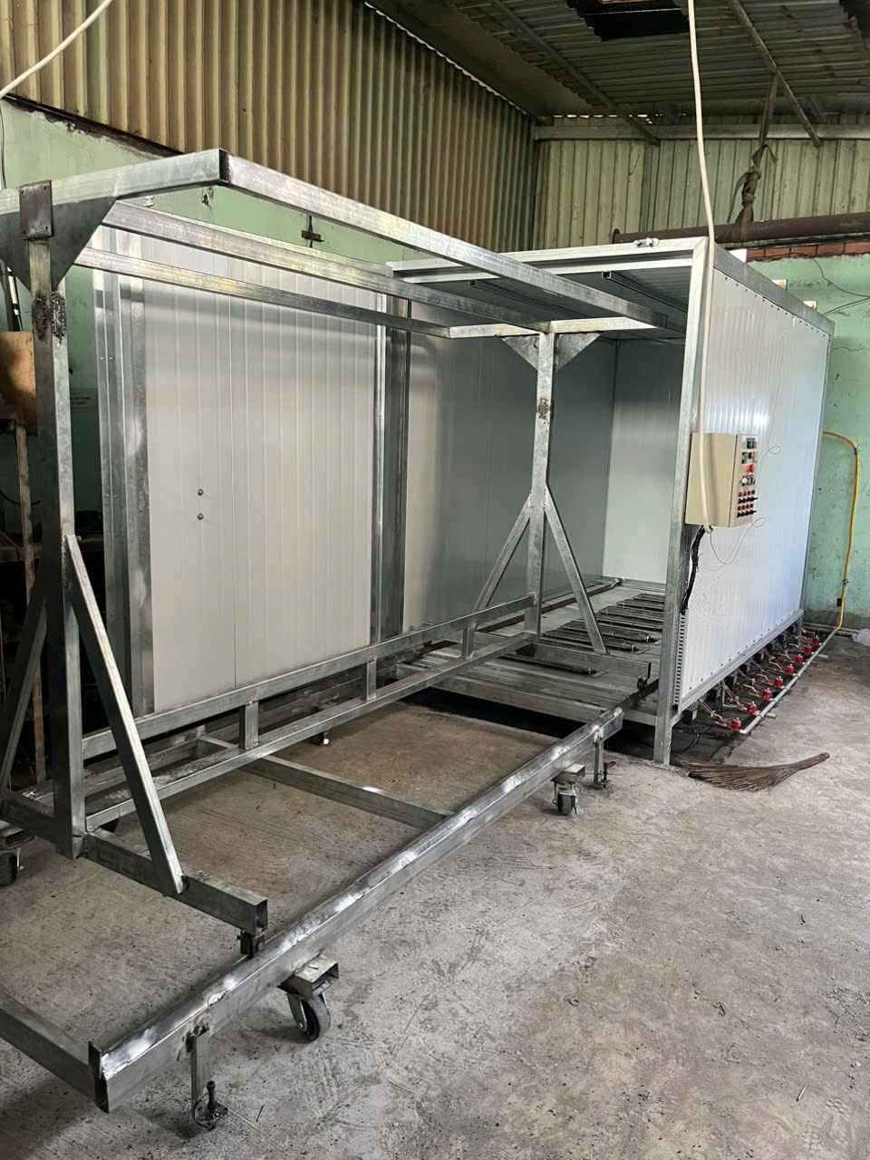 Lò sấy sơn tĩnh điện 8 bếp