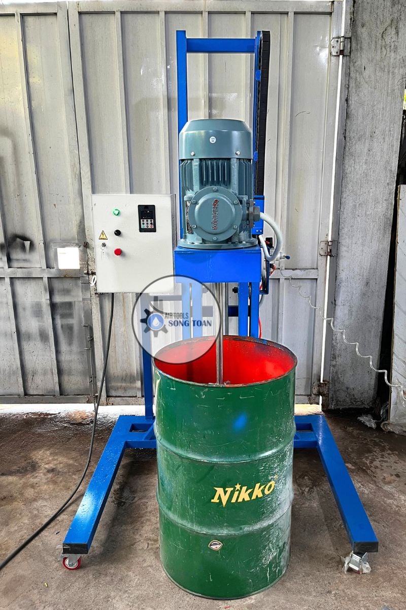 máy khuấy hóa chất chống cháy nổ