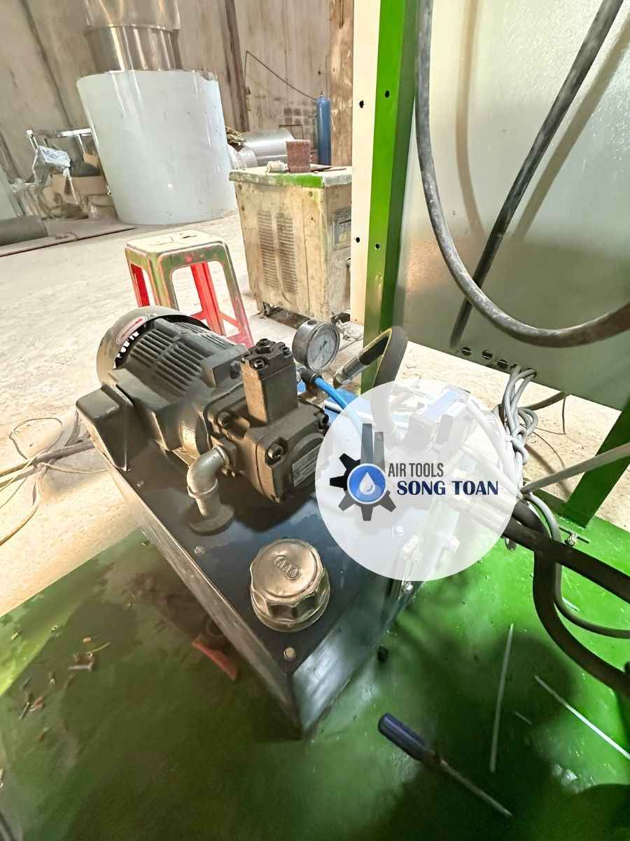 Máy khuấy trộn hóa chất công suất 60hp