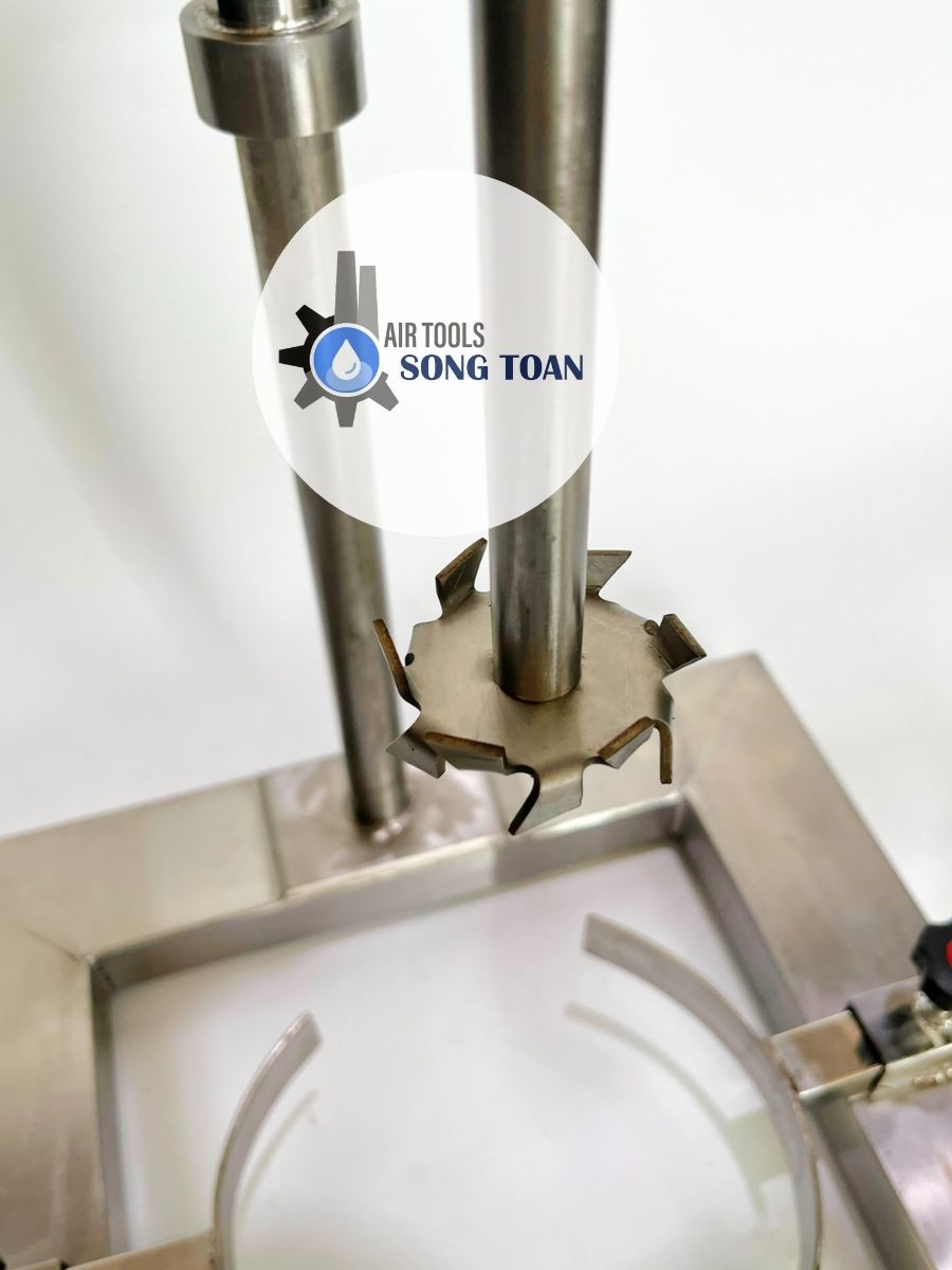 Máy khuấy phòng thí nghiệm dùng điện 220V, công suất 1HP