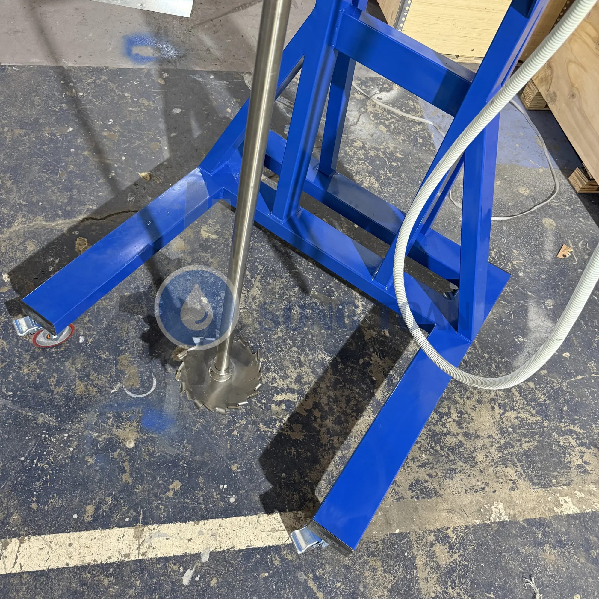 máy khuấy sơn 200 lít 5.5 HP