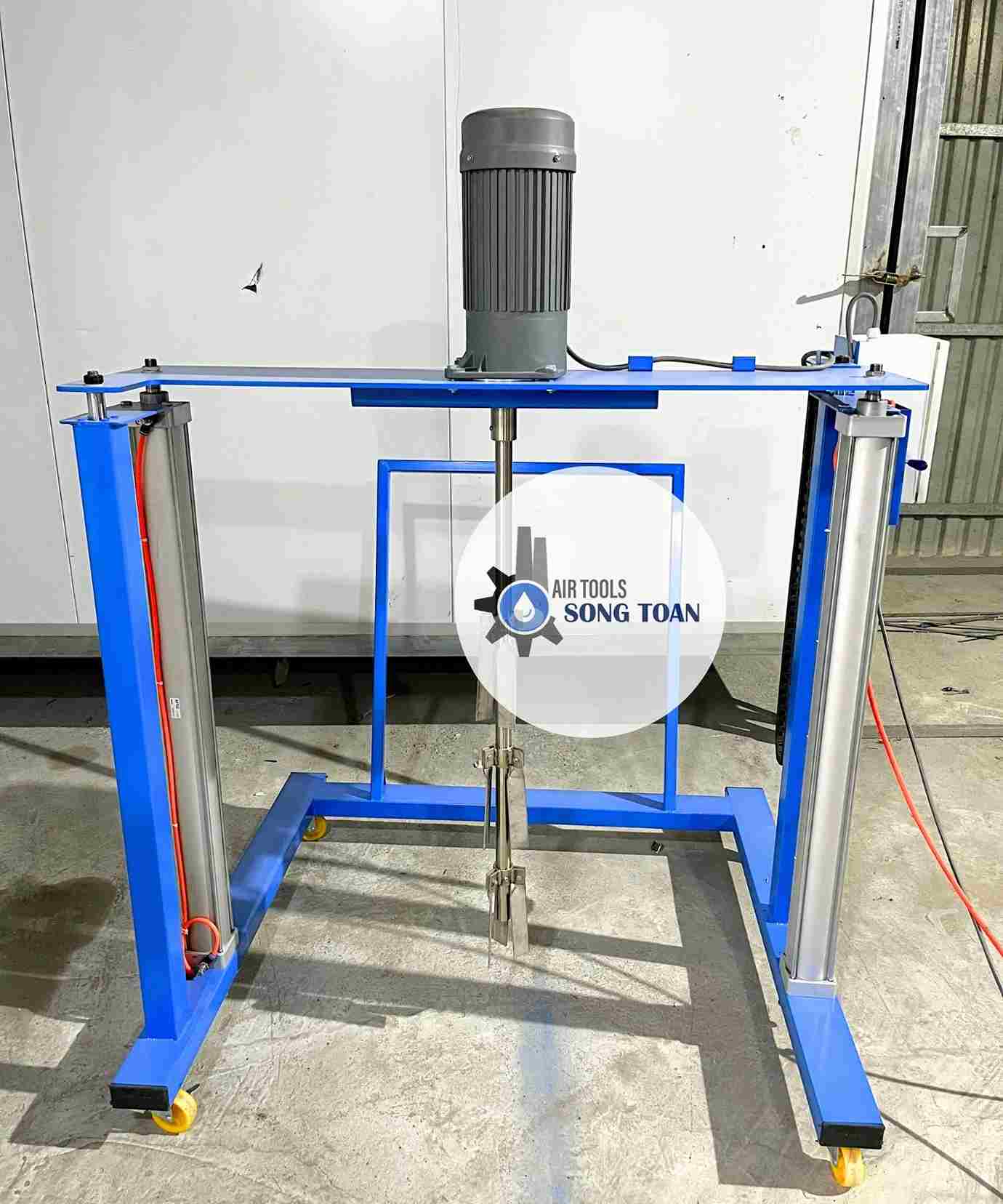 Máy khuấy hóa chất đậm đặc thùng IBC 1000 lít