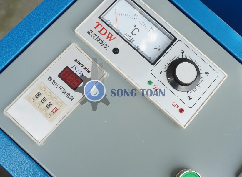 máy phun foam cách nhiệt, cách âm