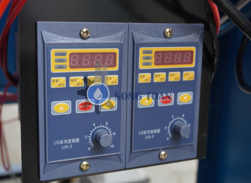 máy phun foam cách nhiệt, cách âm