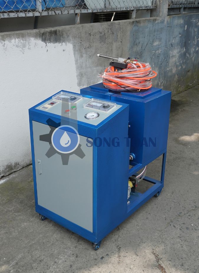 máy phun foam cách nhiệt, cách âm