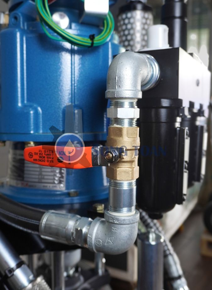 may-phun-son-khi-nen-ylk-73-1