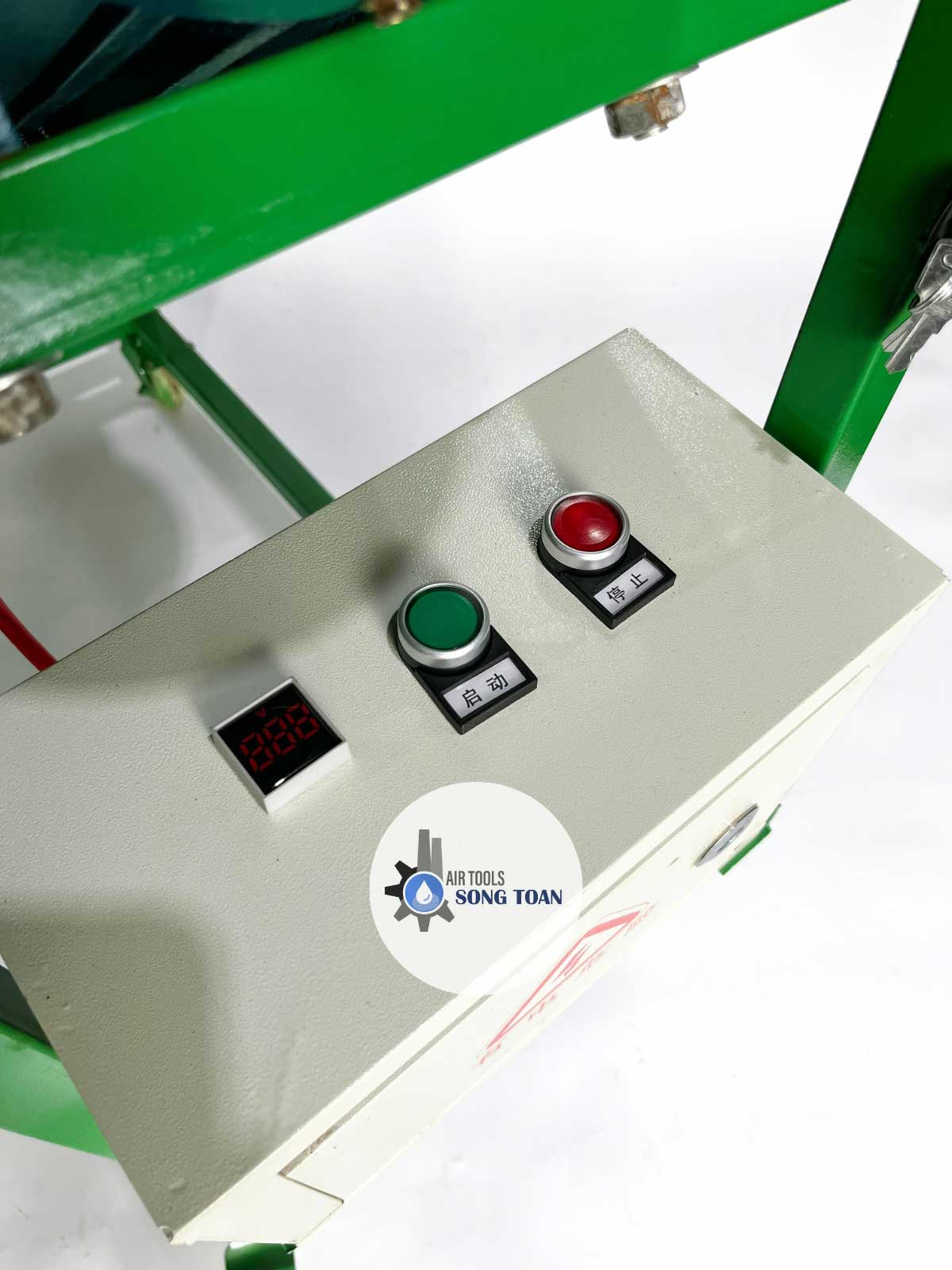 Máy phun vữa chống thấm ST-18J