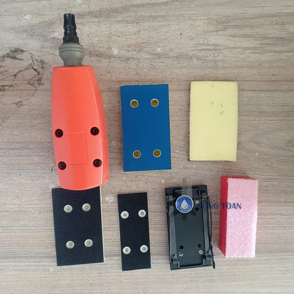 MÁY CHÀ NHÁM DÙNG HƠI VỎ KIM LOẠI