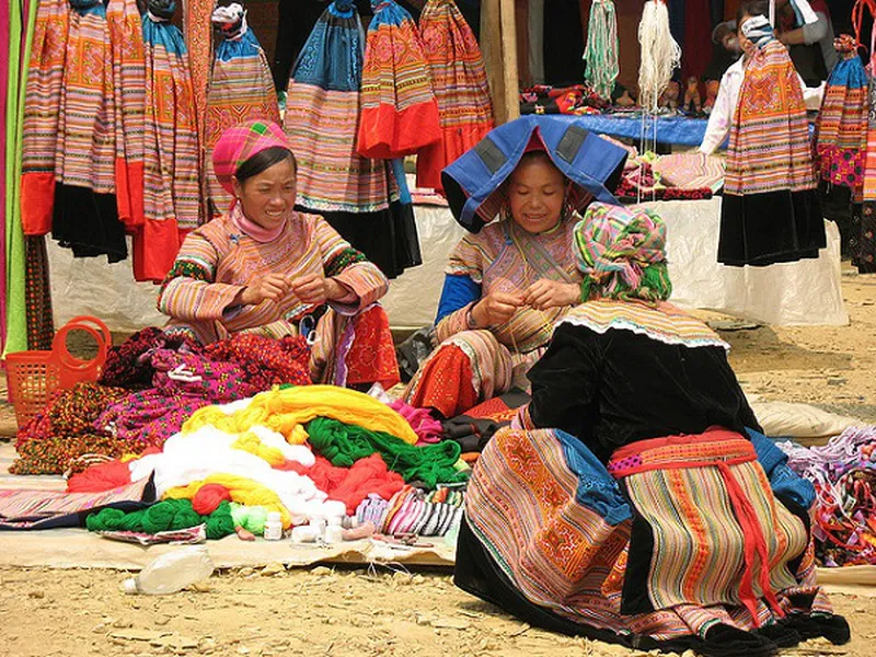 DU LỊCH SAPA - CHỢ BẮC HÀ 2 NGÀY 3 ĐÊM BẰNG TÀU HỎA