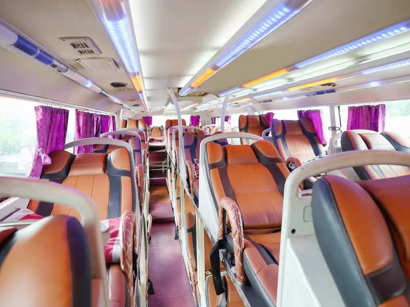 TRAVELING TO SAPA BY LUXURY CAR