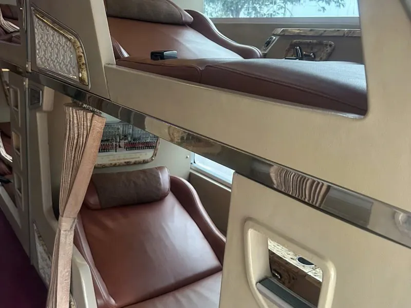 TRAVELING TO SAPA BY LUXURY CAR