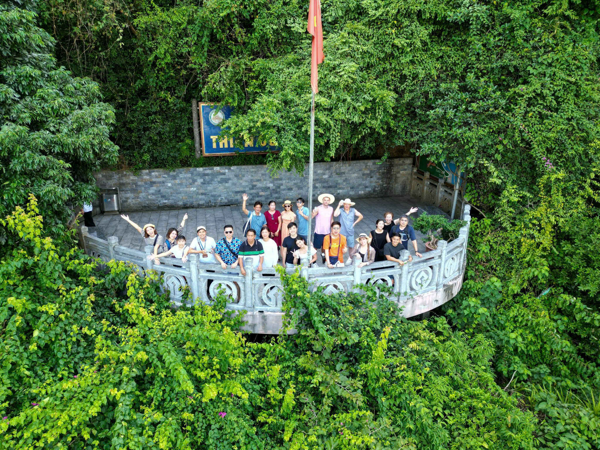 Tour Hạ Long 1 ngày 4 tiếng trên Dragonfly Cruise