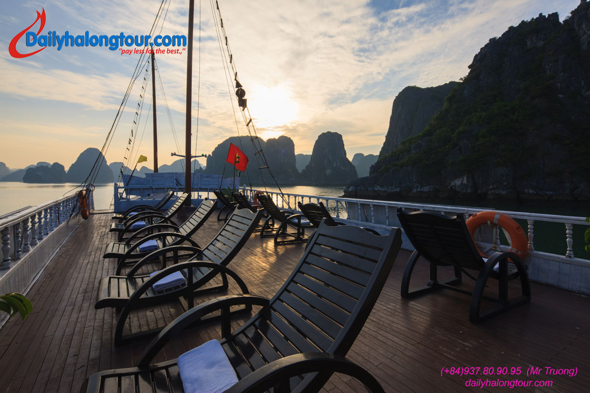 Du thuyền Dugong Sail 2sao Du thuyền Dugong Sail 2sao