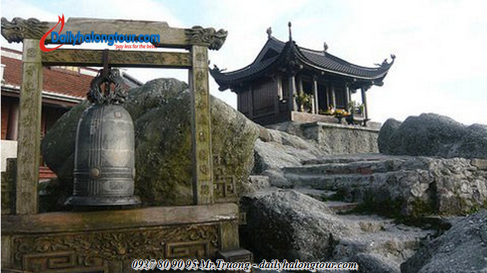 Yen Tu is not only a tourist destination but also a place to hold all wishes of tourists Yen Tu is not only a tourist destination but also a place to hold all wishes of tourists