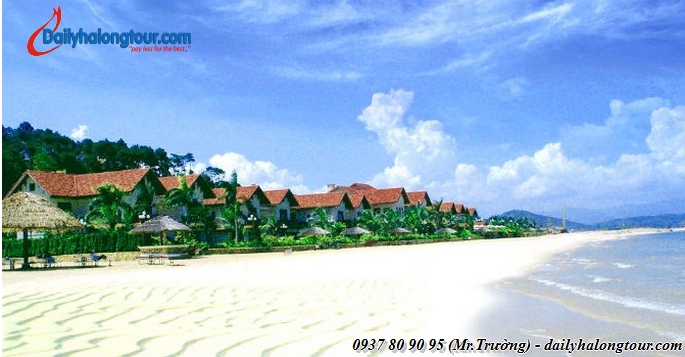 Beaches on Tuan Chau island are extremely beautiful and blue Beaches on Tuan Chau island are extremely beautiful and blue