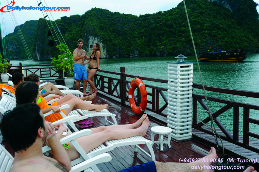 Du thuyền Imperial Junk 2sao Du thuyền Imperial Junk 2sao