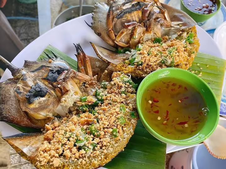 Sam biển nướng mỡ hành đặc sản Quảng Ninh