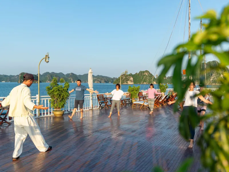 Indochine Premium - Ha Long 2 days 1 night