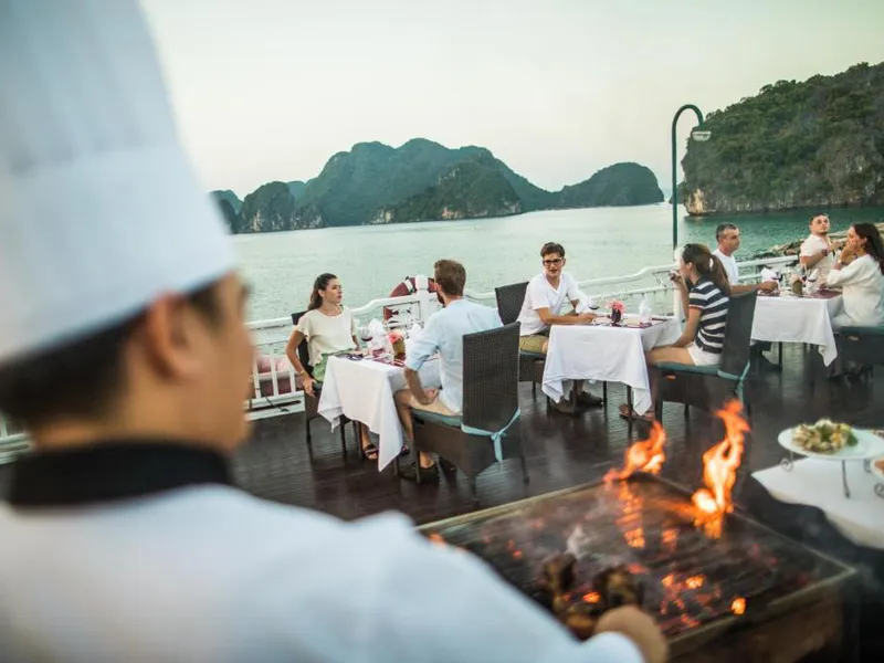 BHAYA Cruise - Hành Trình Khám Phá Vịnh Hạ Long 2 Ngày 1 Đêm  Đầy Cảm Xúc