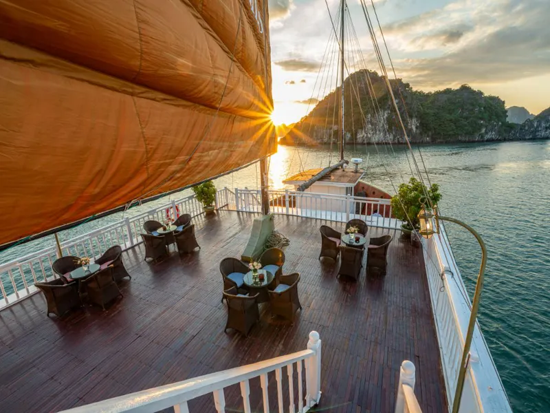 Du thuyền Indochine Premium - Hạ long 2 ngày 1 đêm