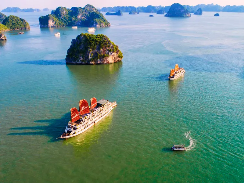 DU THUYỀN ARCADY LUXURY -  HẠ LONG 1 NGÀY