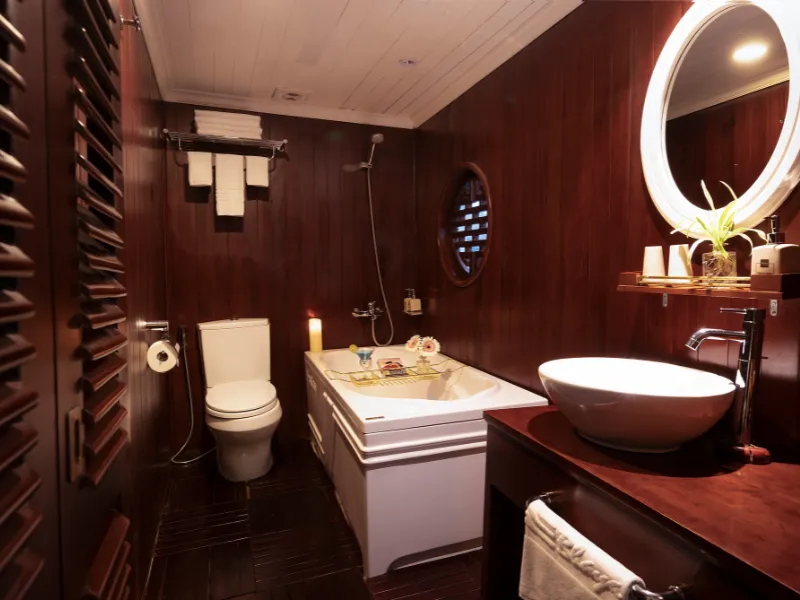  BHAYA CLASSIC Cruise - 3 Days Explore Halong Bay