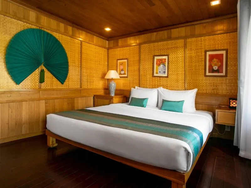  BHAYA CLASSIC Cruise - 3 Days Explore Halong Bay