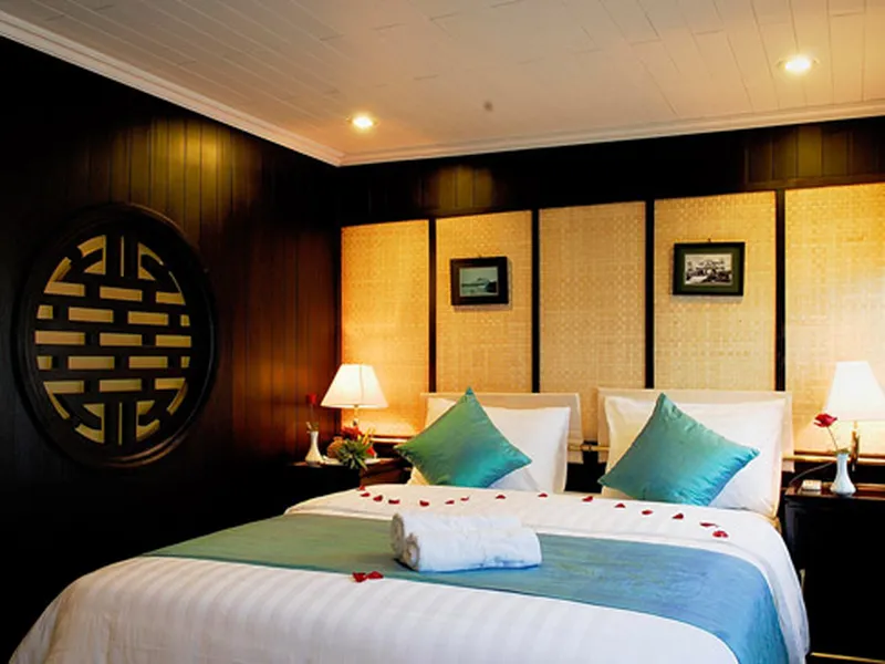 BHAYA Cruise – Hành Trình 2 Ngày 1 Đêm  Khám Phá Tinh Hoa Vịnh Hạ Long Trên Du Thuyền Boutique Đẳng Cấp