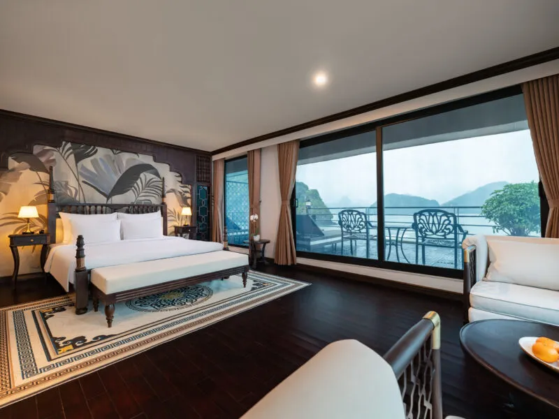 Venus Cruise -  Discovery Ha Long - Lan Ha Bay (3 Days 2 Nights)