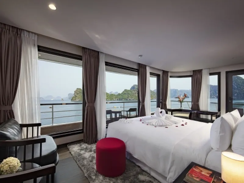 SCARLET PEARL CRUISE