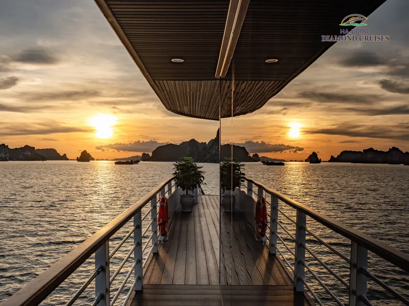HALONG DIAMOND CRUISE