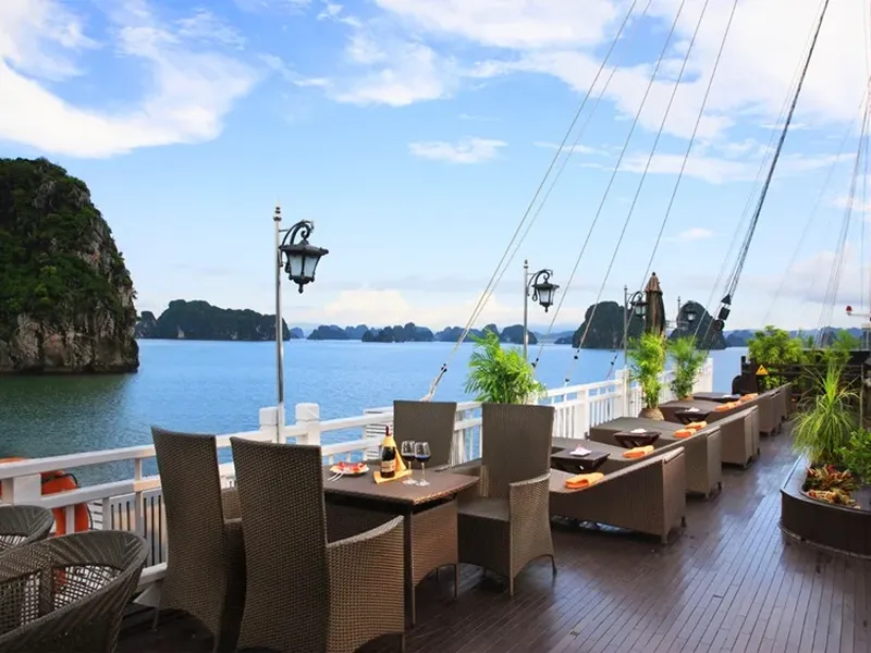 ARCADY LUXURY Cruise – 1-Day Halong Bay Tour
