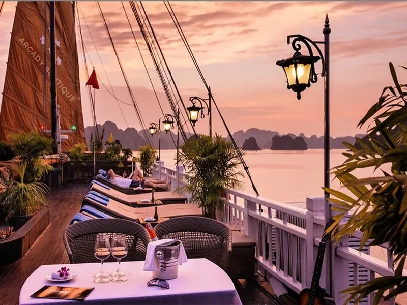 ARCADY PREMIUM CRUISE – HA LONG 3 DAYS 2 NIGHTS