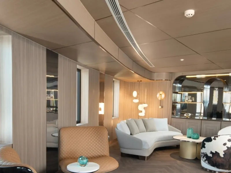 ESSENCE GRAND CRUISE