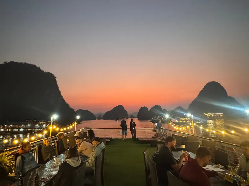 FANTASEA CRUISES - HALONG BAY 2 DAYS 1 NIGHT ON BOAT