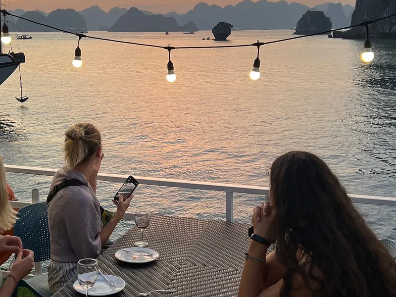 FANTASEA CRUISES - HALONG BAY 2 DAYS 1 NIGHT ON BOAT